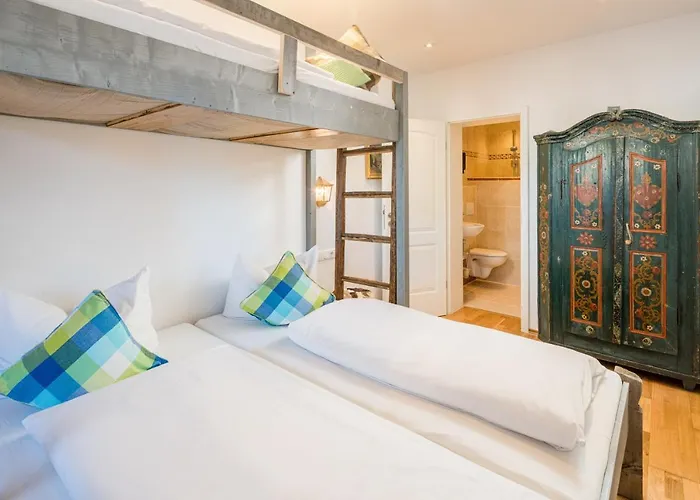 Guest house Zur Schoenen Aussicht Garni