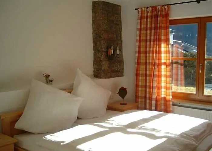 Zur Schoenen Aussicht Garni Guest house 3*