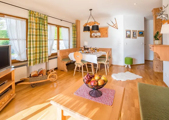 Zur Schoenen Aussicht Garni Guest house