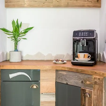 Zur Schoenen Aussicht Garni