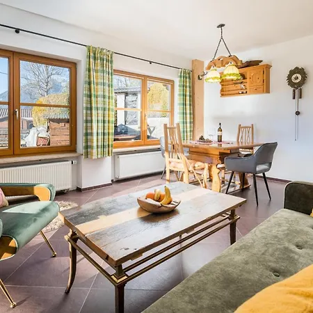 Guest house Zur Schoenen Aussicht Garni 3*