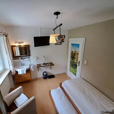 Zur Schoenen Aussicht Garni Guest house