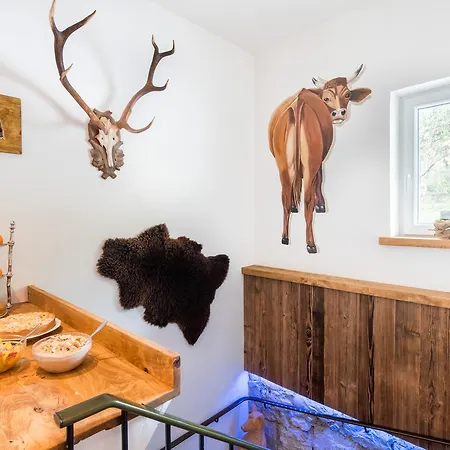 Zur Schoenen Aussicht Garni Guest house Garmisch-Partenkirchen