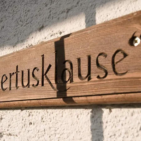 Zur Schoenen Aussicht Garni Guest house 3*