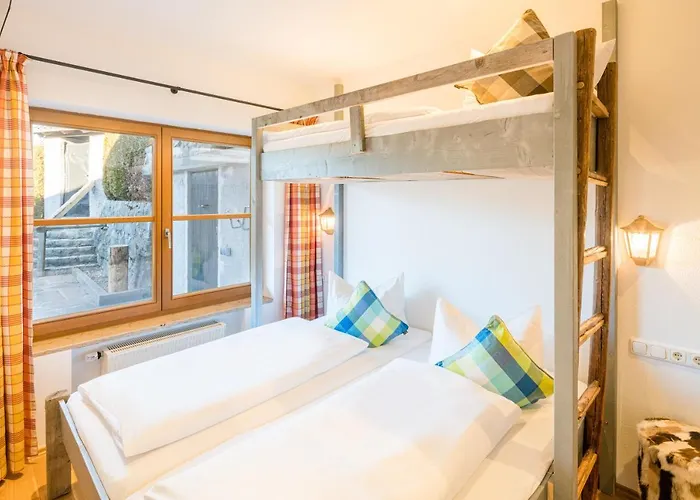 Гостевой дом Zur Schoenen Aussicht Garni 3*