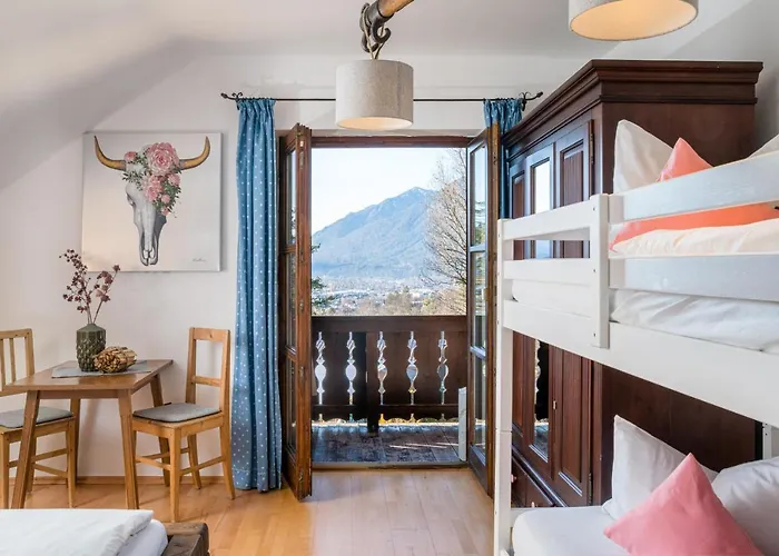 Гостевой дом Zur Schoenen Aussicht Garni 3*