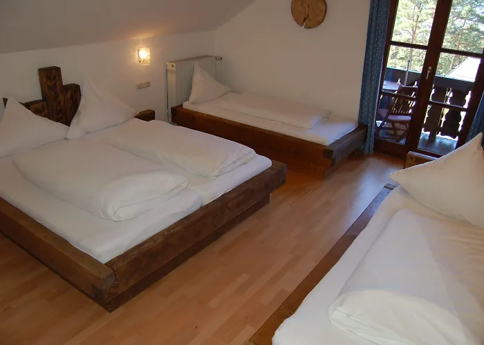 Zur Schoenen Aussicht Garni Гостевой дом 3*