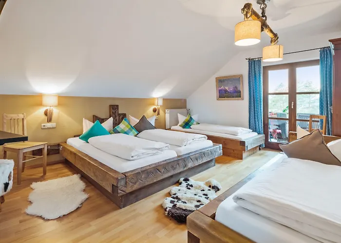 Гостевой дом Zur Schoenen Aussicht Garni 3*