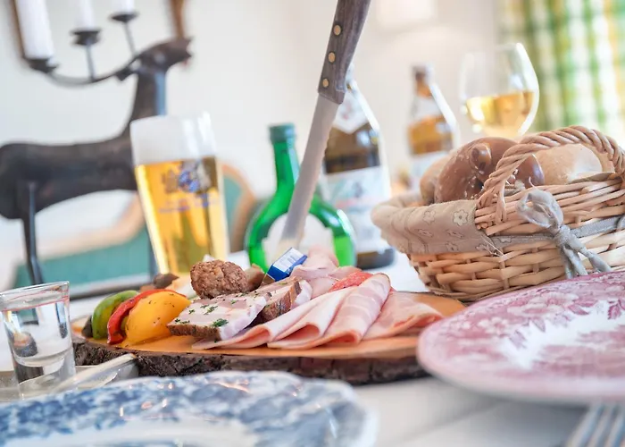 Гостьовий будинок Zur Schoenen Aussicht Garni Гарміш-Партенкірхен